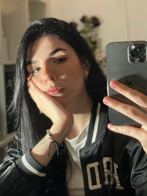 LilxLyn @lilxlynn cover picture