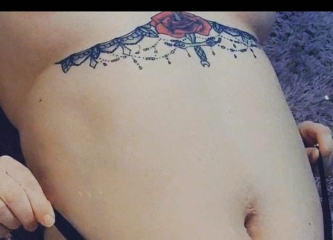 Scarlett @little_miss_red cover picture