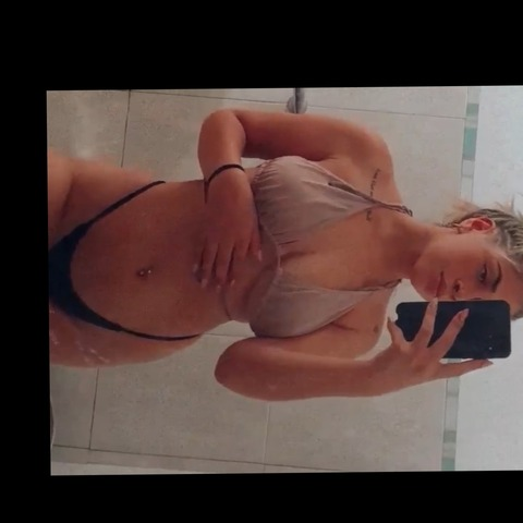 🍑 𝕄𝕖𝕣 🍑 @littlebadd cover picture