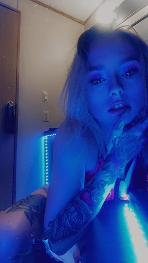 Brittany🦋 @littlebritt1 cover picture
