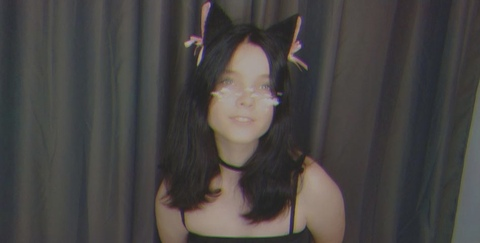 LittleShy @littleshyyy cover picture