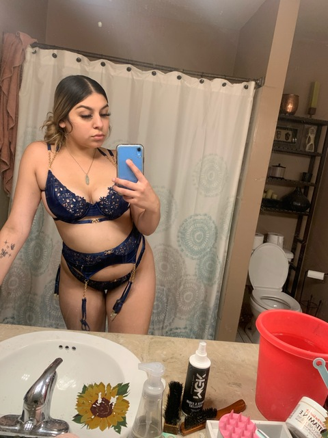 Latina @llatinanbby cover picture