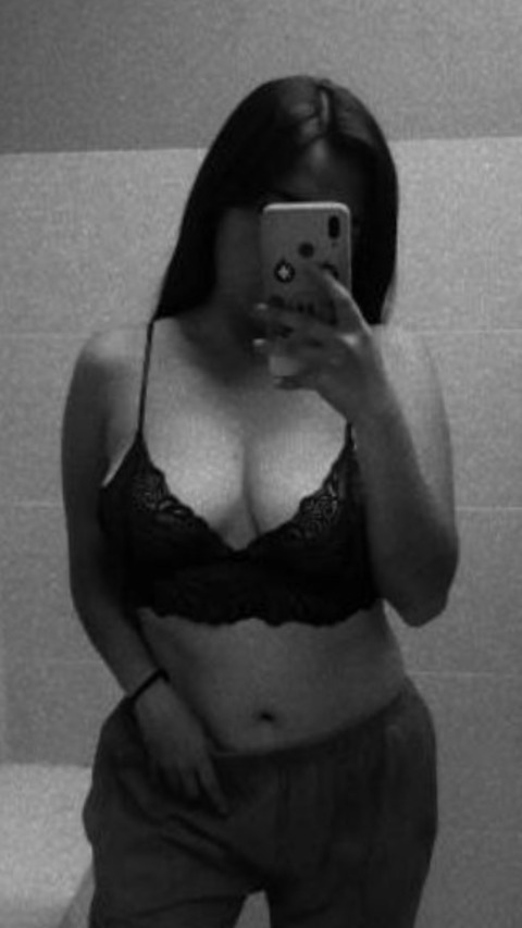 Estefanía Vázquez @lousan_19 cover picture