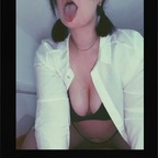lovelyydarlingg (@lovelydarlingg) Leak OnlyFans 

 profile picture