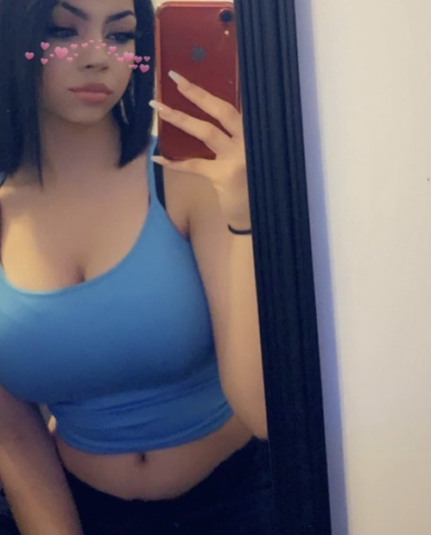 Laila @lovelylailaa cover picture