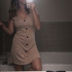 Lovelylux1 (lovelylux1) Leaks OnlyFans 

 profile picture