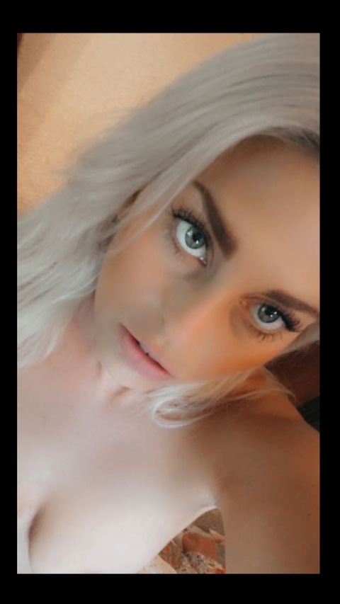 MissB. @lovemesomelemons cover picture