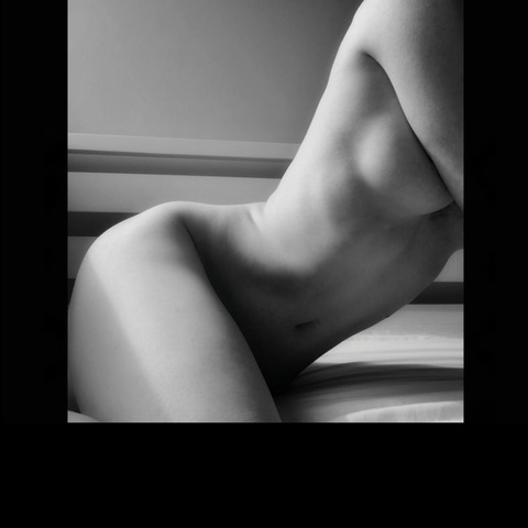 Luna @lunaaqueen1 cover picture