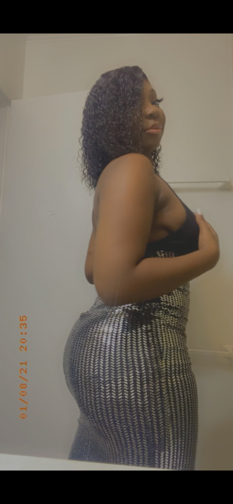 Reign @luscious_reign cover picture