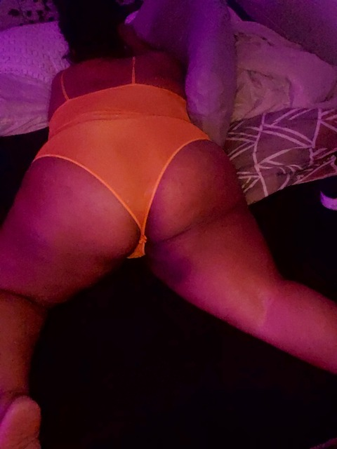 LV @lvthebbw cover picture