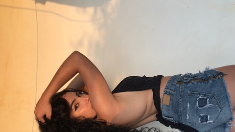 Mally @m4llyse cover picture