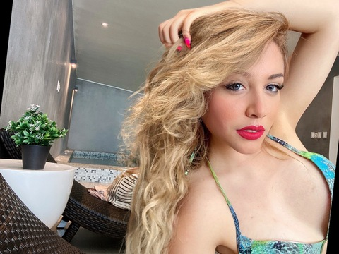 Mahogany roca @mahogany_roca cover picture