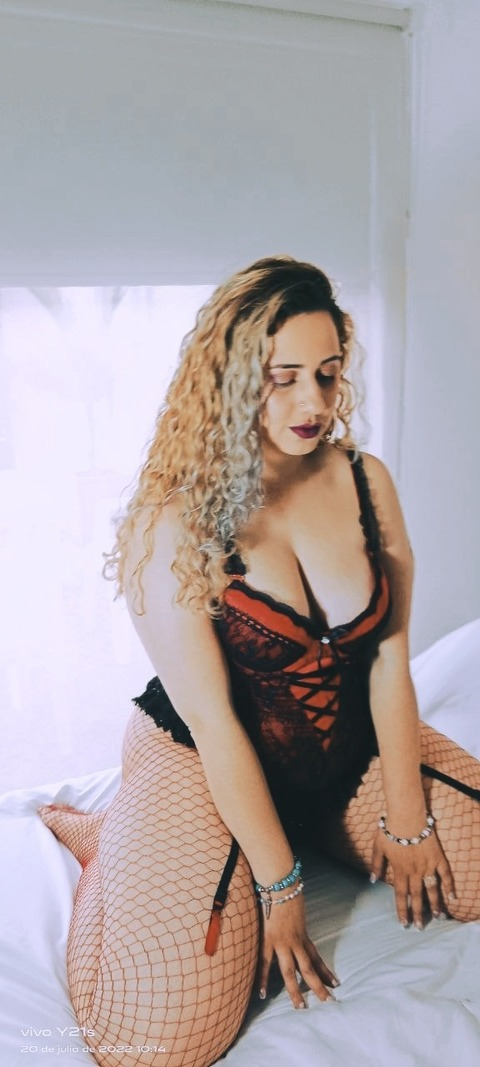Maidy @maidyrussi cover picture