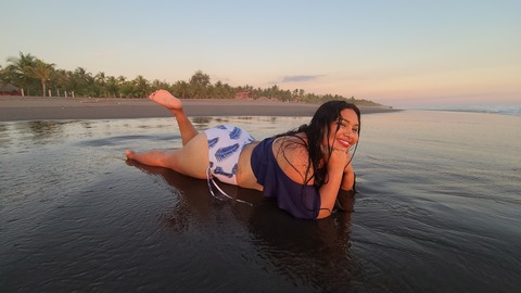 Rocio Hernández @marielamh cover picture