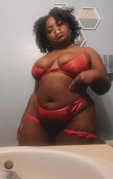 Arrogant Fat Bitch @meemaaaa cover picture