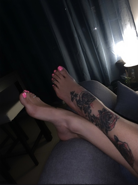 Meifrenchfeet @meifrenchfeet cover picture
