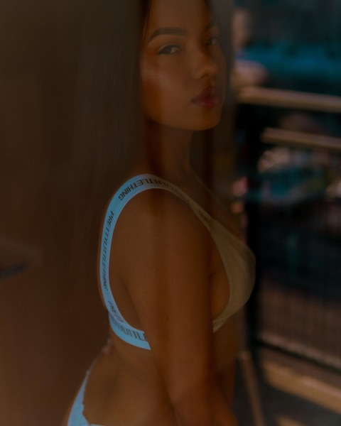 Mia Monterio @miamonterio cover picture