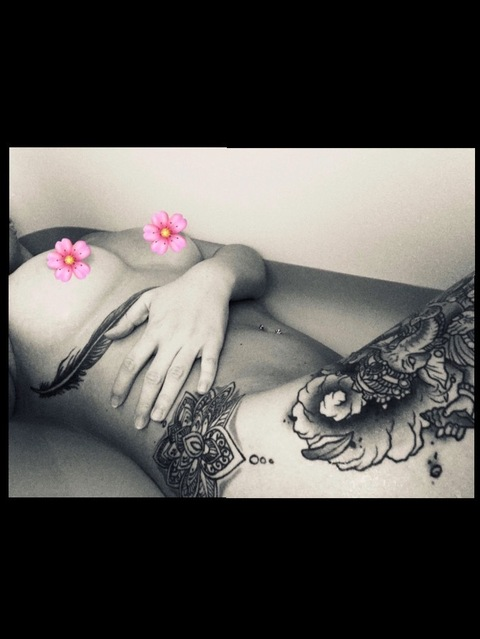 VictoriaDs @milkjizz cover picture