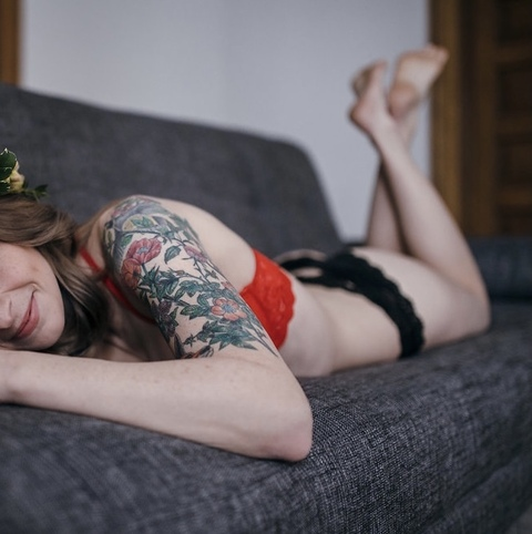 Milky Maid @milkymaid4 cover picture