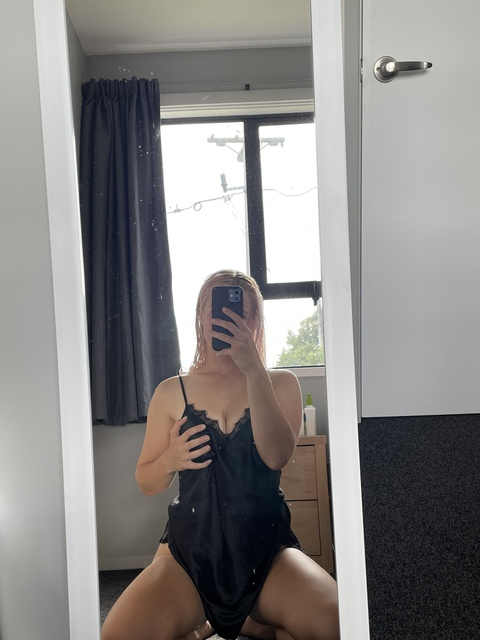 Miss Lexie Grace @misslexieg cover picture