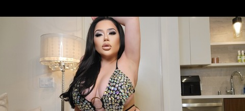 Synn @misss_synn cover picture