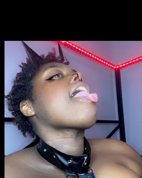 Ashanti Morningstar @mothermorningstar cover picture