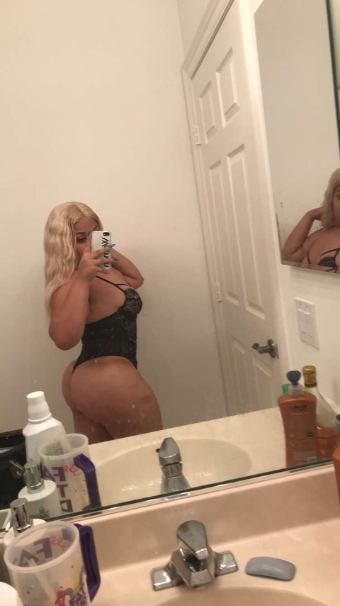 Milk Marie 🤩💦 @mylkmarie cover picture