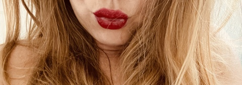 NextdoorHousewifeFree @nextdoorhousewifefree cover picture