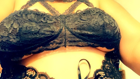 Nicole @nickybaby1989 cover picture