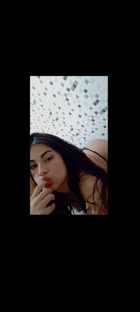 N I C O L 💋 @nicolebabyhot cover picture