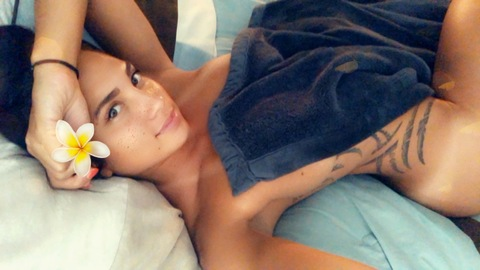 Nicole Laurell @nicolelaurell cover picture