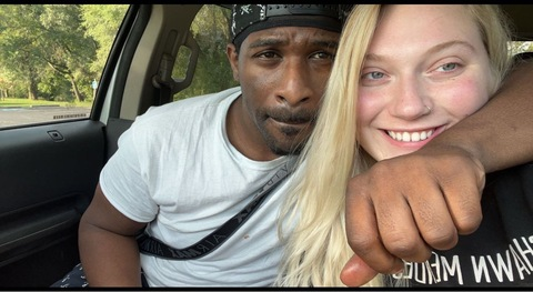 Nikole @niko.le_me cover picture