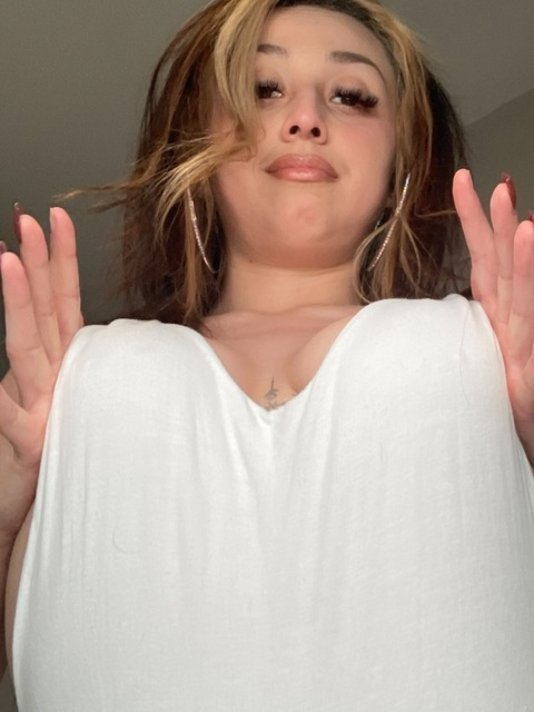 Miss Marcii @notbitterbetter69 cover picture