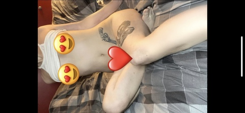 Jessica Flames @ohhighbaby cover picture