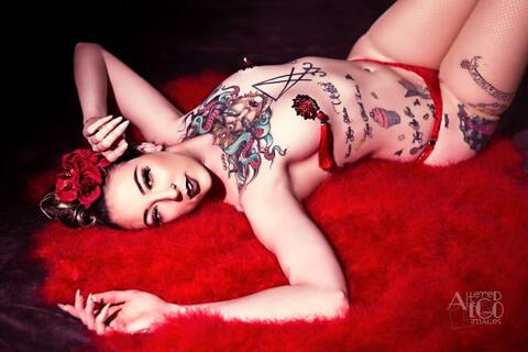 Ophelia Pop Tart @opheliapoptart cover picture