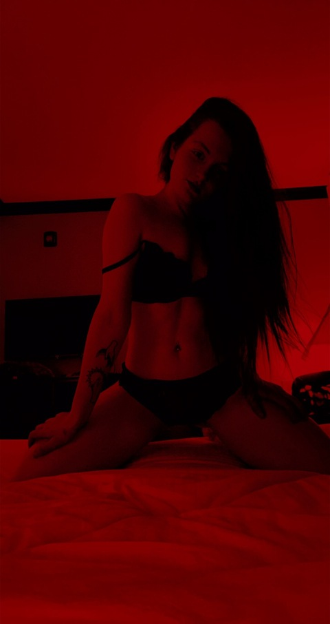 Peachee @peachees.and.cream cover picture
