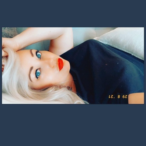 Peyton @peytonpoison cover picture