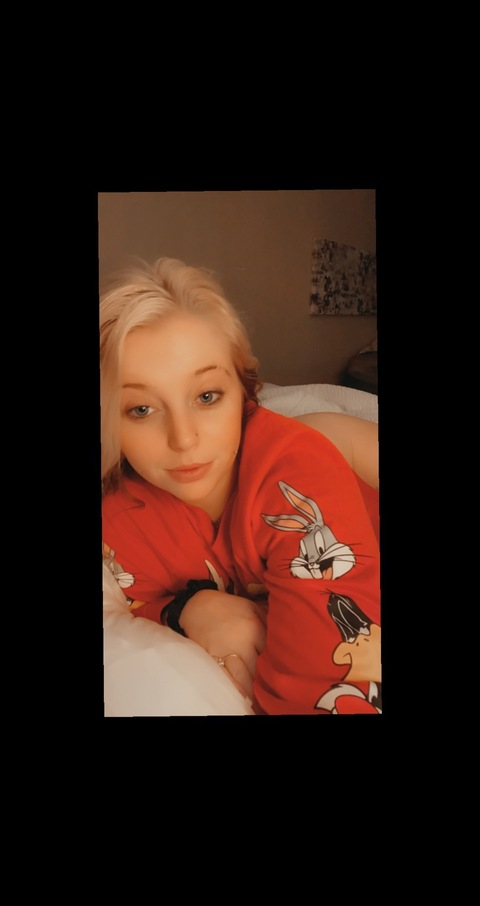 Shortstuff96 @princesskiki420 cover picture