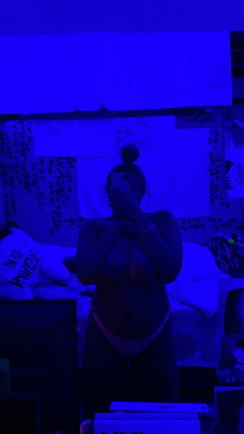 Limited Edition 🥵 @pussssyfairymb cover picture