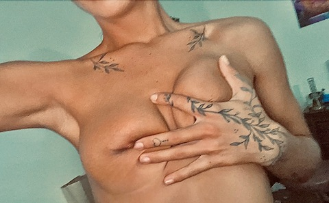 Makenna @queennmak cover picture