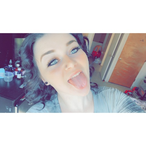 Rae @rae.2000x cover picture