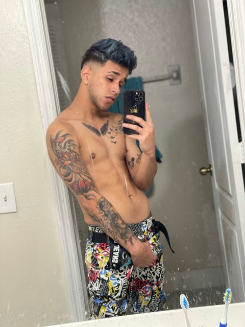 Raydel Rodríguez @raydel_rodriguez cover picture