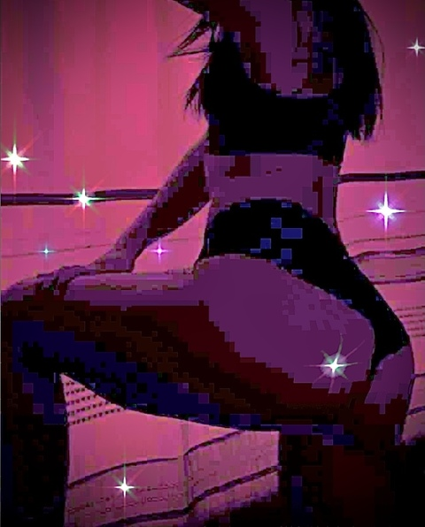 raylee @rayleebae cover picture