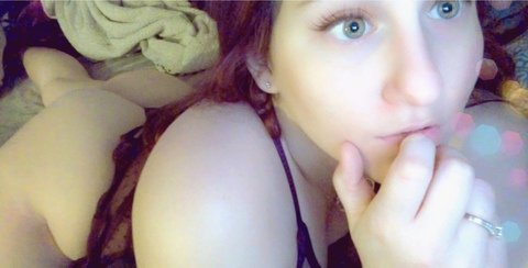 Redsies @redsieslove cover picture