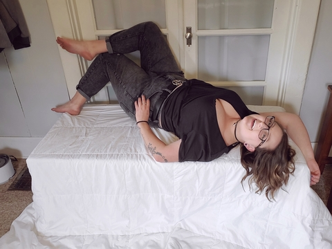 Remy Moon @remymoon cover picture