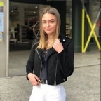 Free access to (@roxieexox) Leaked OnlyFans 

 profile picture