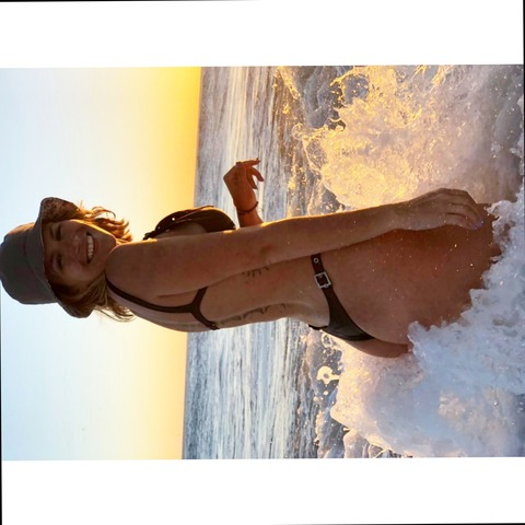 Sara @sara_lu28 cover picture