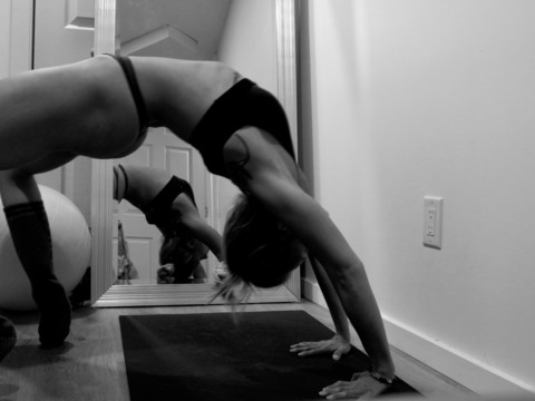Mel @savage_yogi cover picture