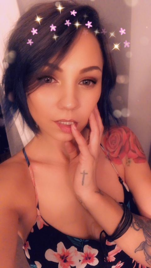Scarlett Jane @scarlettjaneletters cover picture