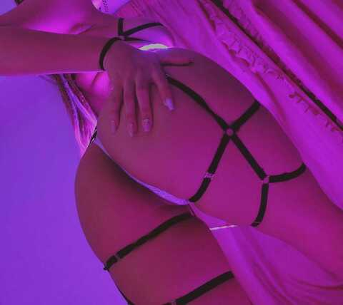 Storni 🔥⛈️ @sexy_storni cover picture